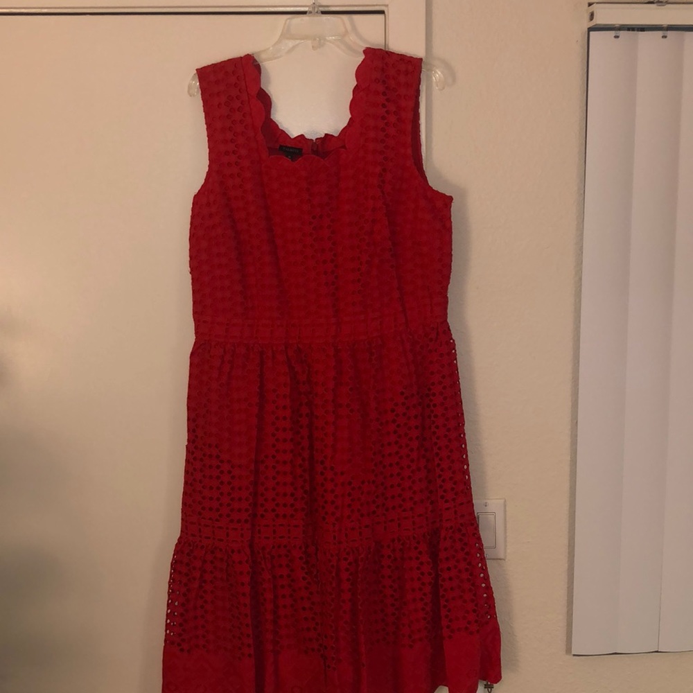 Red sleeveless dress